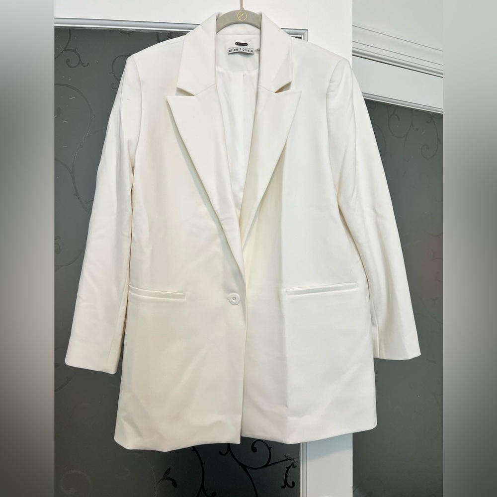 Alice + Olivia Off White Blazer